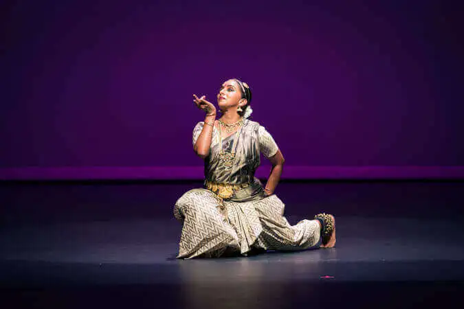 Vini Sundaram from the Arpana Dance Company performing solo. - Bharatanatyam | Ramya Harishankar